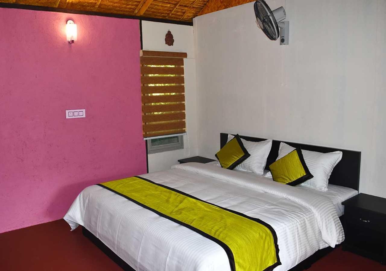 Koomankolly Resort Thirunelly Екстериор снимка