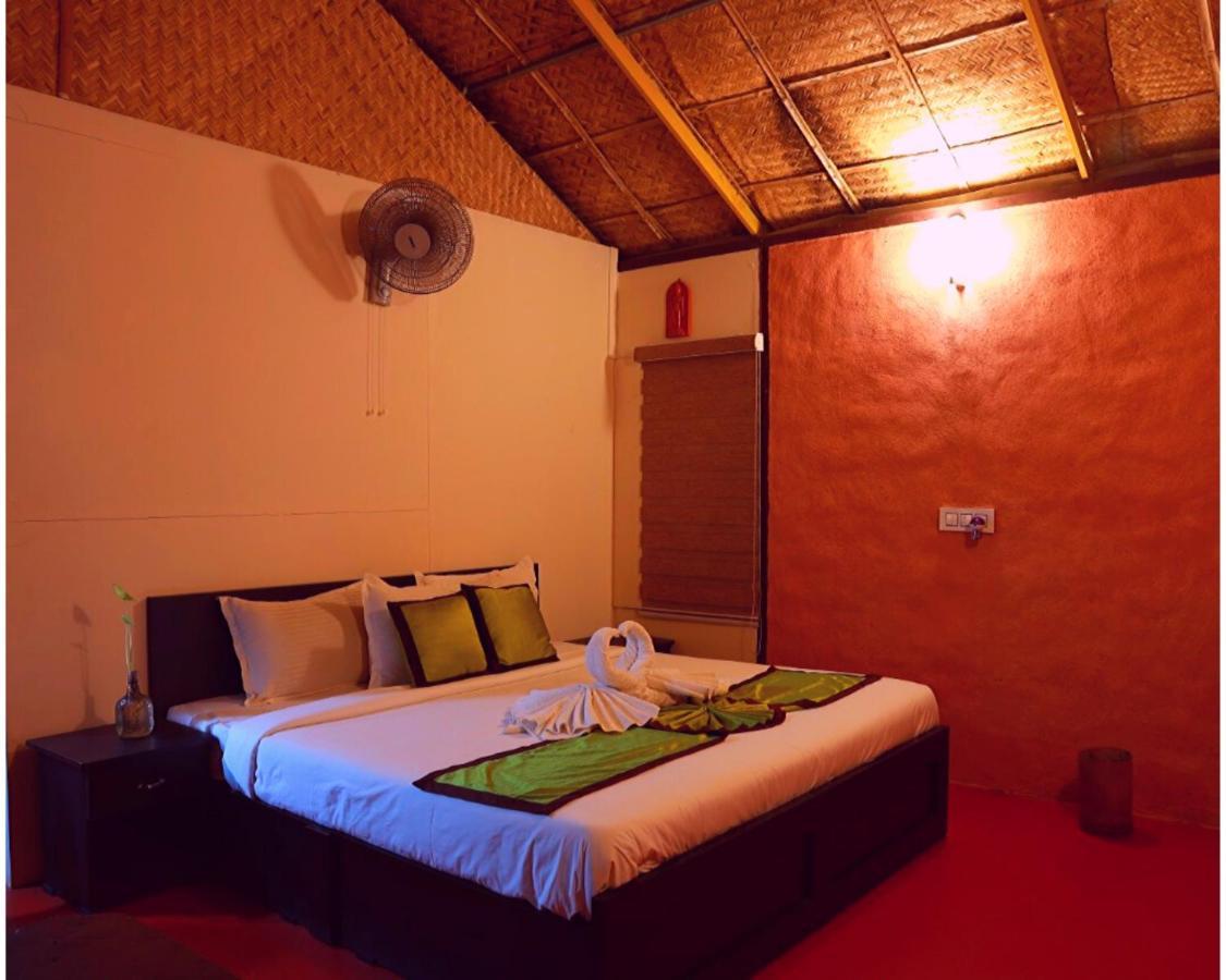 Koomankolly Resort Thirunelly Екстериор снимка