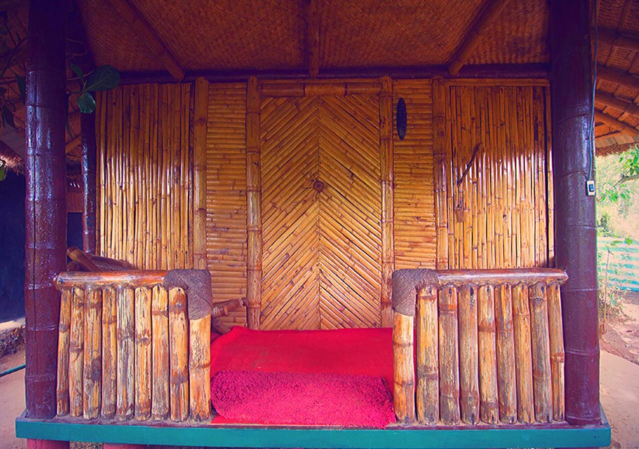 Koomankolly Resort Thirunelly Екстериор снимка